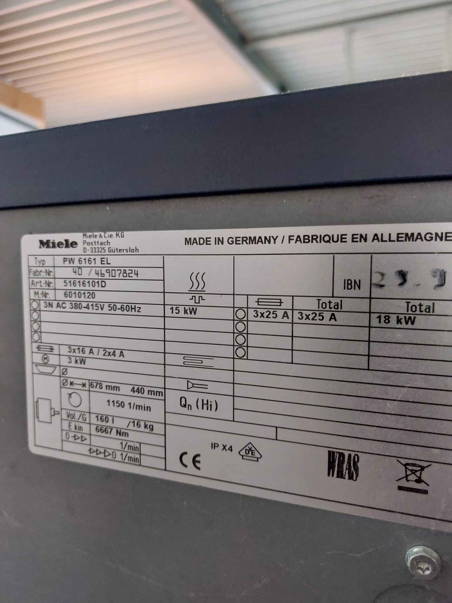 Bitte rufen sie uns an 02163 81282
